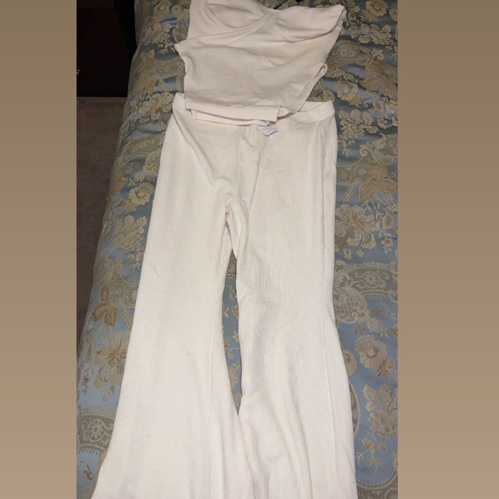 Cream set